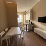 La Casa Di Piero In Via Ottaviano Apartament