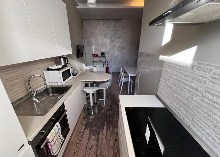 La Casa Di Piero In Via Ottaviano * Rome